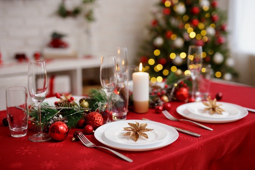 Christmas table setup